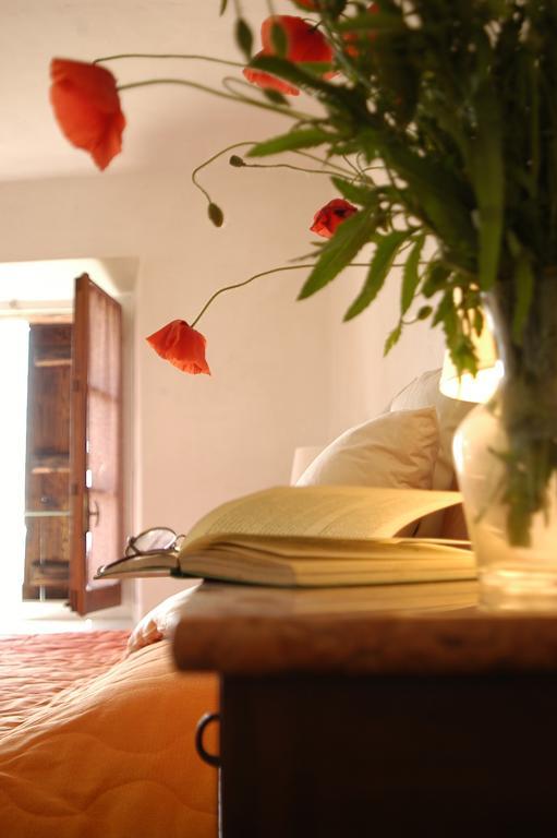 Grazzano Badoglio Cascina Rosa B&B الغرفة الصورة